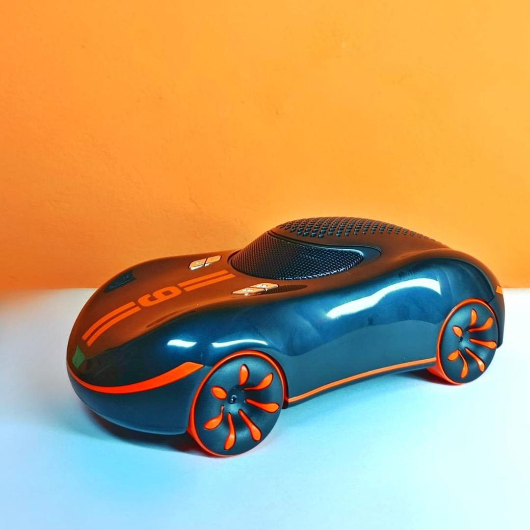 HM-999 Wireless Bluetooth Car Speaker – Handsfree Calling + Music Player | Long Battery Backup